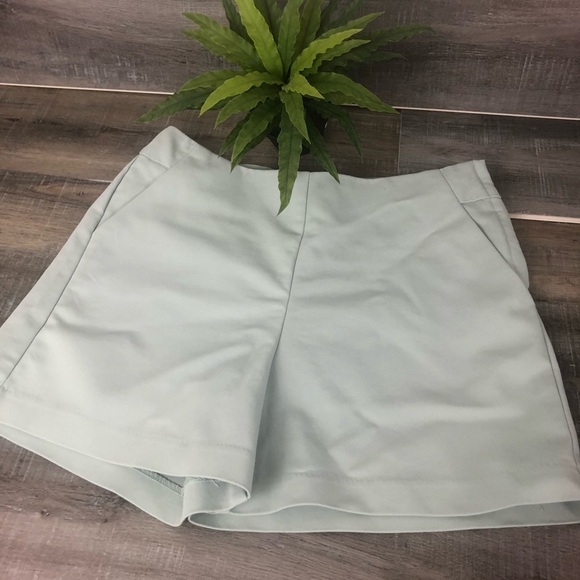 Maurice’s Mint Green Shorts Side Zipper Pockets Size 9 - Picture 1 of 6